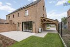 Ontdek binnenkort de ultieme woonervaring in onze toekomstige modelwoning in het project Hof ter Laak te Koersel. Deze prachtige woning wordt volledig afgewerkt en ingericht als kijkwoning, waarbij elk detail zorgvuldig is uitgedacht om jouw ideale woning