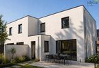 Voor degenen die een voorkeur hebben voor een hedendaags exterieur, biedt lot 8 in Hof ter Laak de perfecte samensmelting van architecturale stijlen uit het verleden en het heden. Met een royaal perceel van 4 are en een bruto bewoonbare oppervlakte van 14