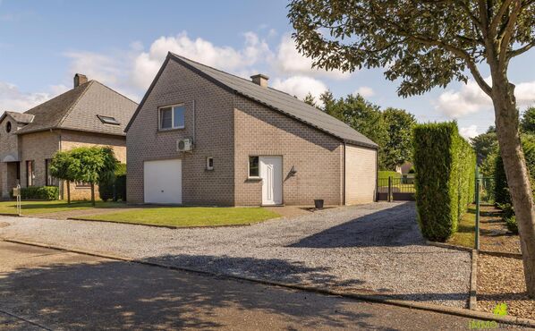 Gebouw voor gemengd gebruik te koop in Beringen Paal